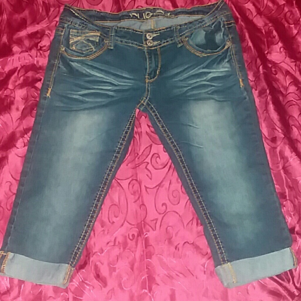 Rue 21 capris